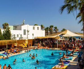 Sapphire Beach Club Hotel 3 Gece 4 Gün