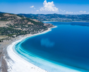 Salda Gölü Pamukkale Çeşme Alaçatı Turu / 1 Gece Otel Konaklamalı