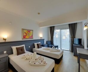 Regulus Gümbet Beach Resort Bodrum Hotel 3 Gece Konaklamalı